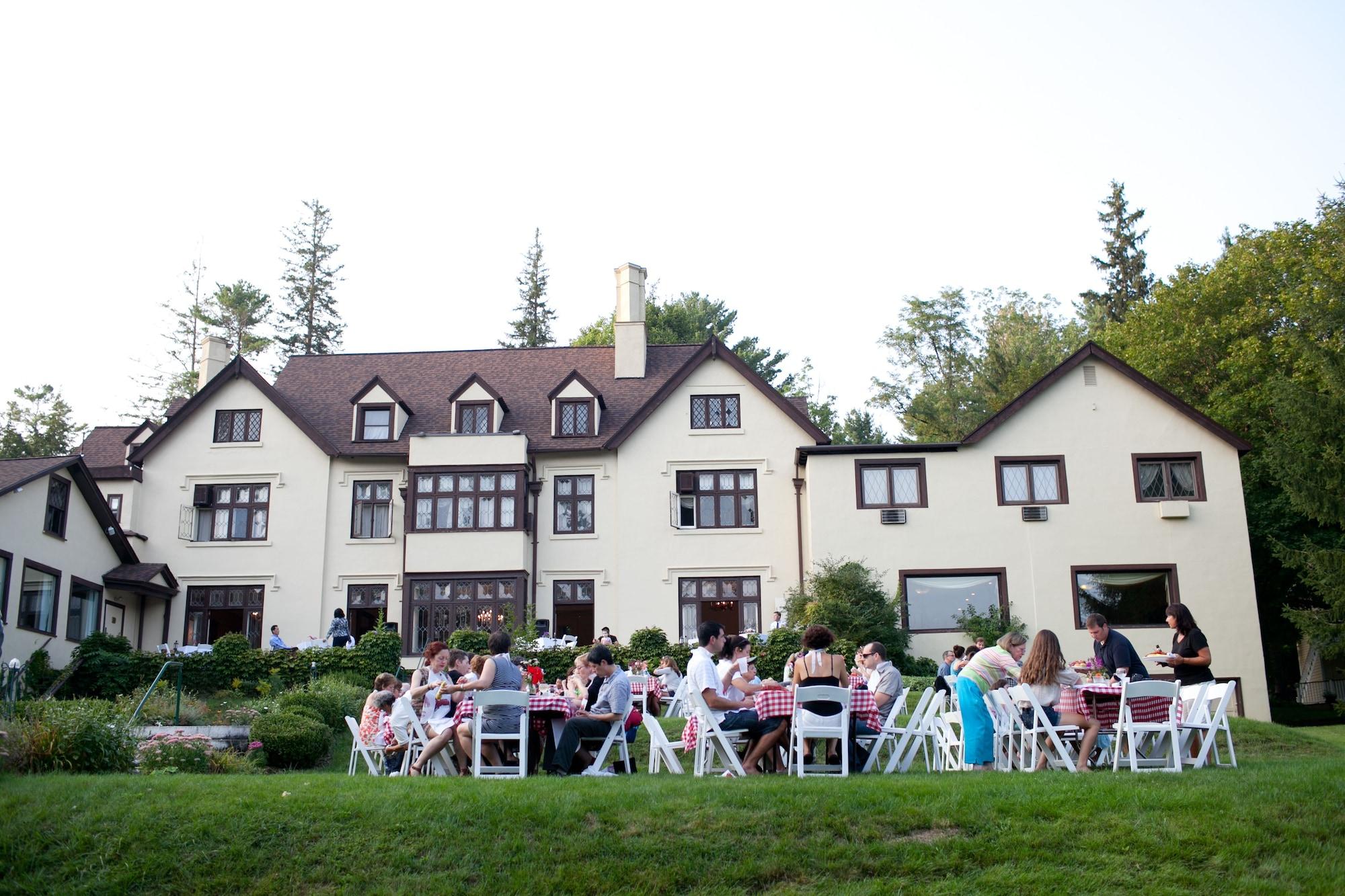 Seven Hills Inn レノックス エクステリア 写真