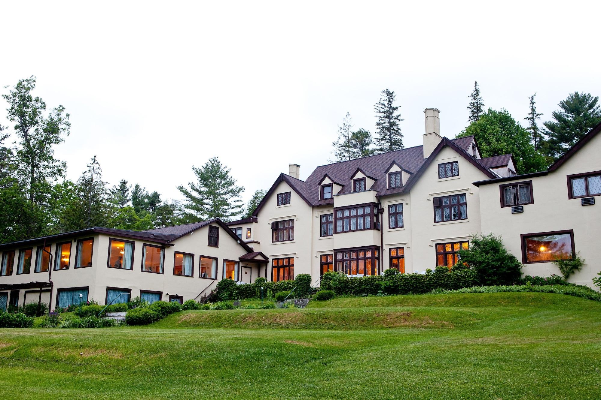 Seven Hills Inn レノックス エクステリア 写真