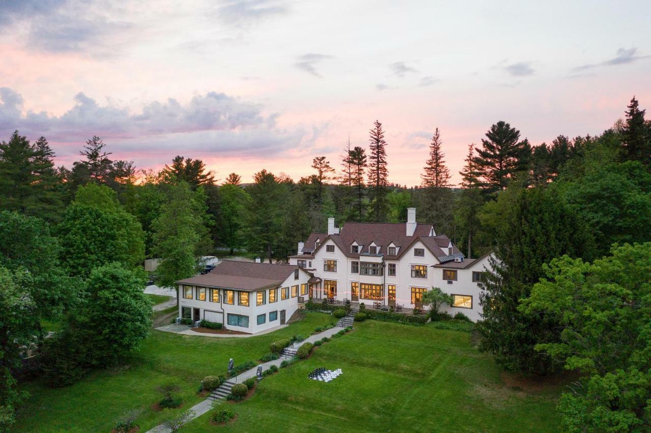 Seven Hills Inn レノックス エクステリア 写真