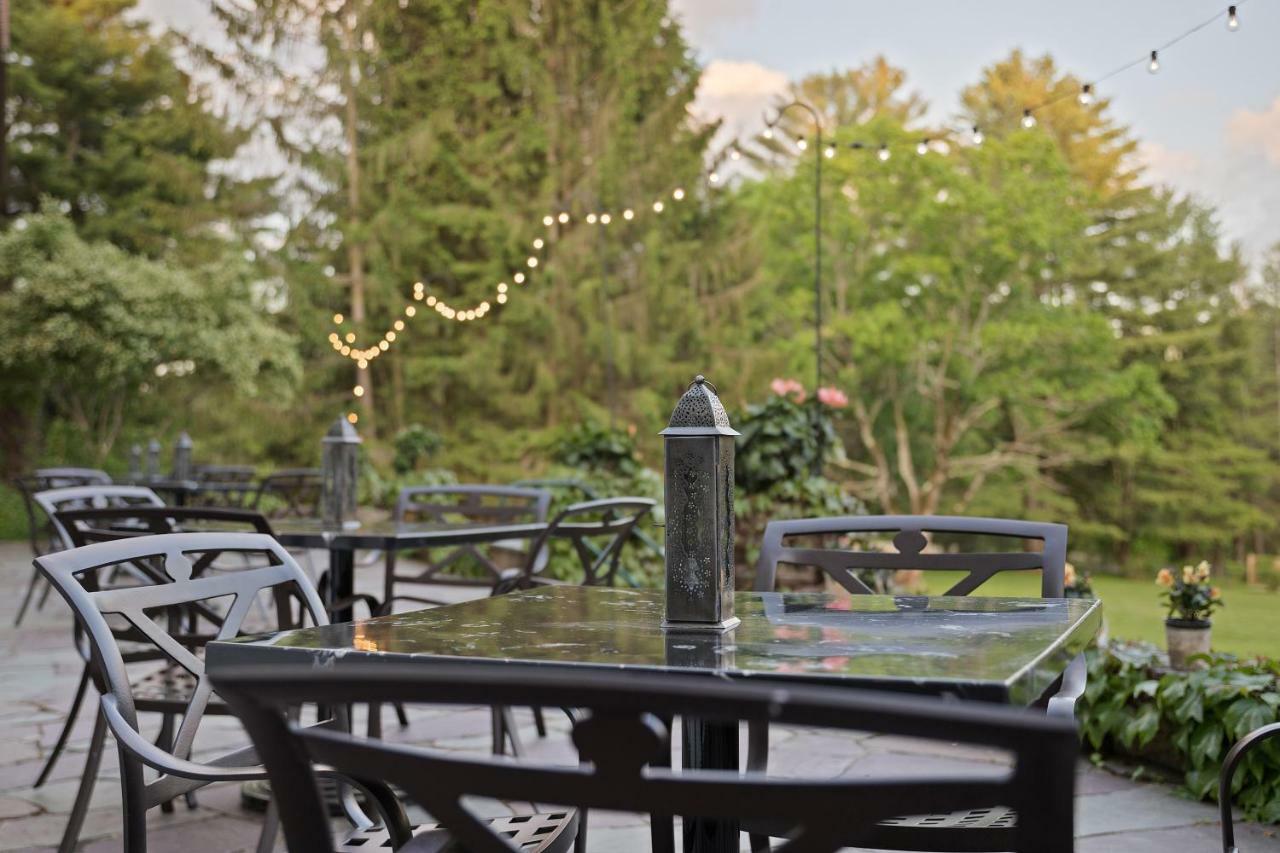 Seven Hills Inn レノックス エクステリア 写真